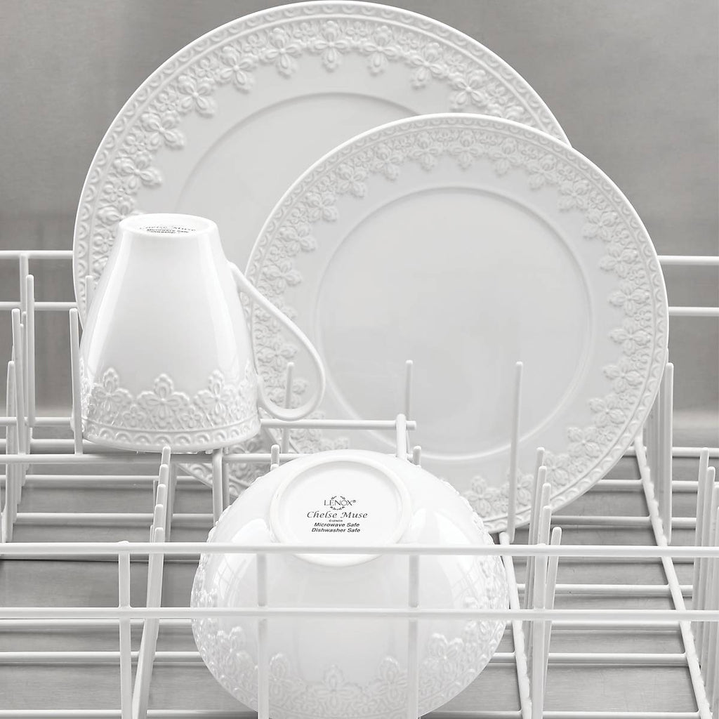 Chelse Muse Fleur White 12-Piece Dinnerware Set