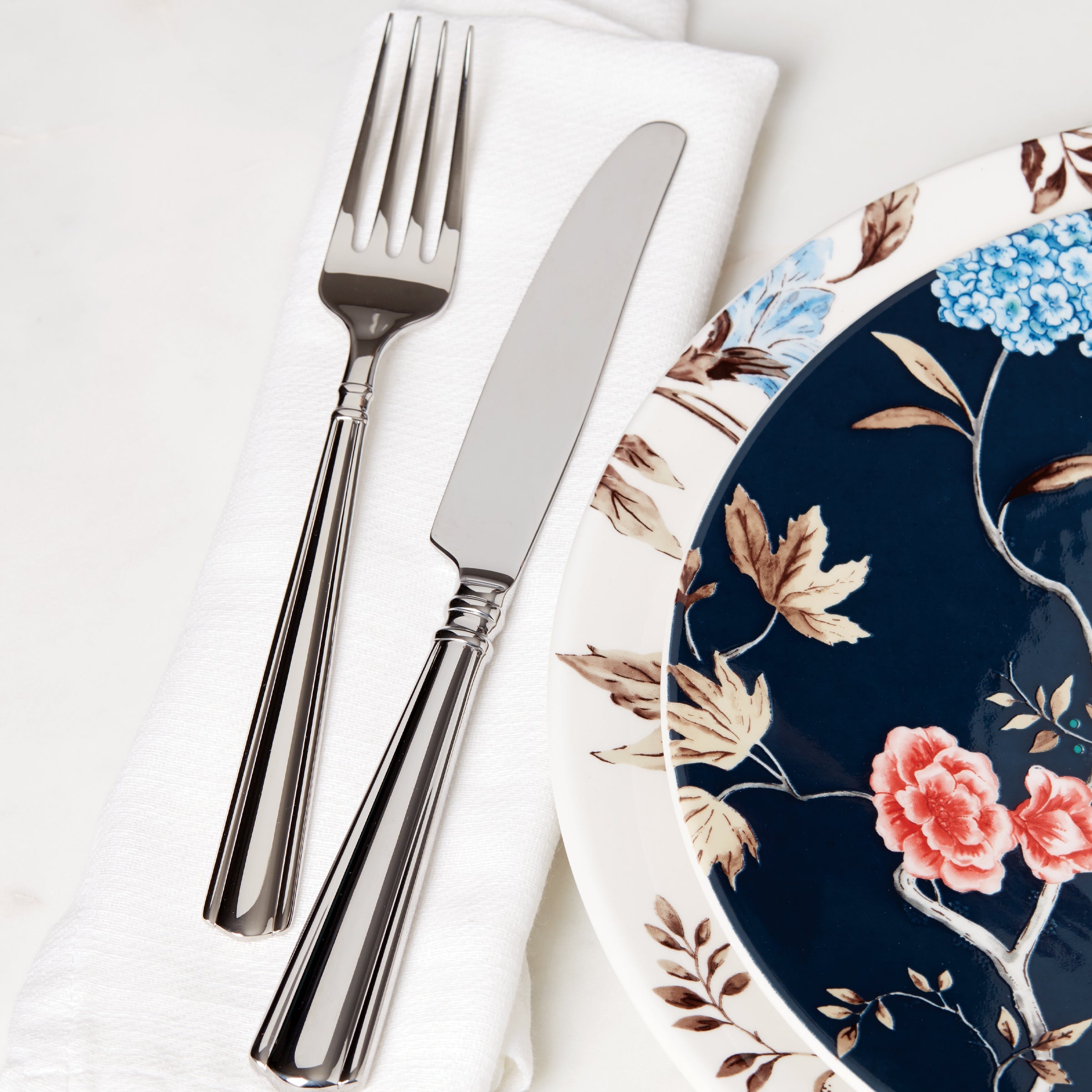 Amber Hill 65 Piece Flatware Set